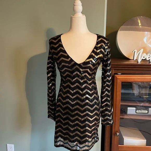 H&M | Dresses | New With Tage Size 6 Sparkly Gold And Black Hm Bodycon Dress  | Poshmark